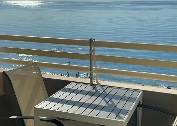 Hotel con piscina: Edf. Stella Maris 610