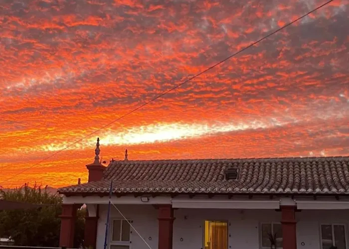 Mijas. Cerca Playa Y Montaña Con Jardín